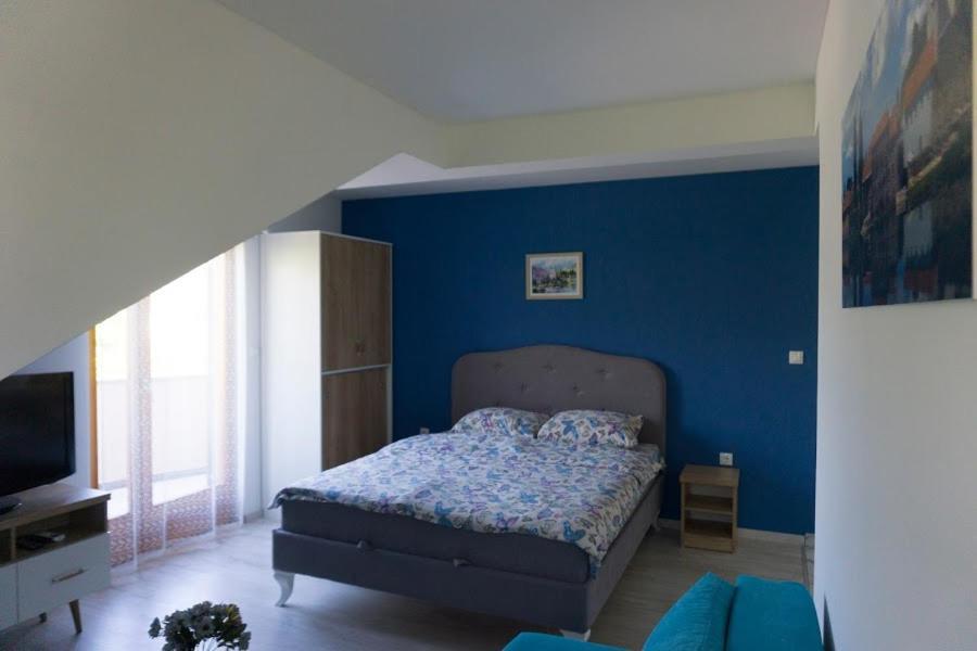 טרביניה Apartments Ena מראה חיצוני תמונה
