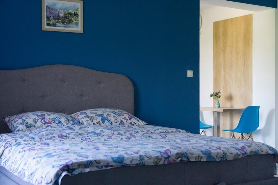טרביניה Apartments Ena מראה חיצוני תמונה
