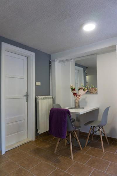 טרביניה Apartments Ena מראה חיצוני תמונה